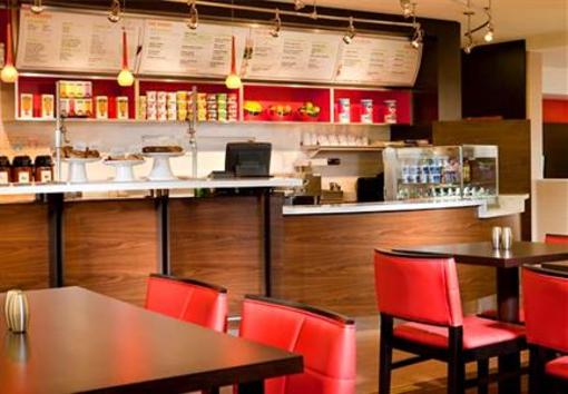 фото отеля Courtyard by Marriott Dallas Arlington by the Ballpark