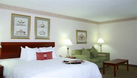 фото отеля Hampton Inn Orlando International Airport