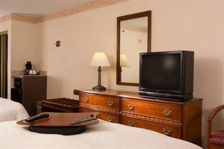 фото отеля Hampton Inn Orlando International Airport