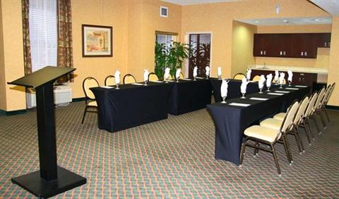 фото отеля Hampton Inn Orlando International Airport