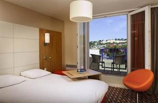 фото отеля Inter Hotel Le Chinon