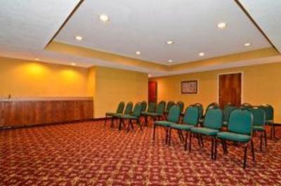 фото отеля BEST WESTERN Greensboro Airport Hotel