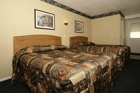 фото отеля Canadas Best Value Inn Kamloops