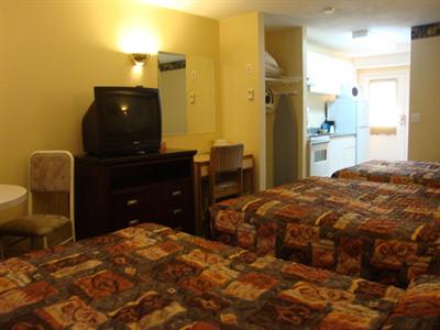 фото отеля Canadas Best Value Inn Kamloops