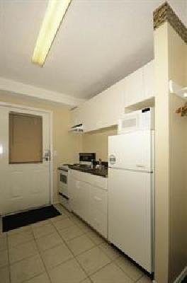 фото отеля Canadas Best Value Inn Kamloops