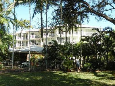 фото отеля Golden Sands Beachfront Resort