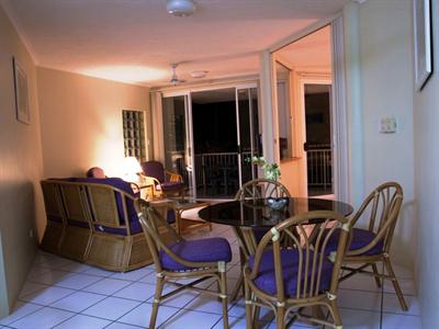 фото отеля Golden Sands Beachfront Resort