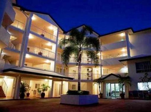 фото отеля Golden Sands Beachfront Resort