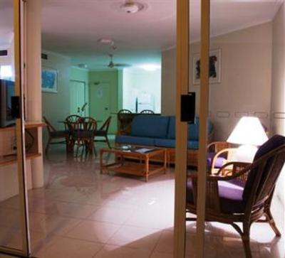 фото отеля Golden Sands Beachfront Resort