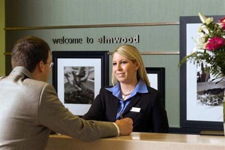фото отеля Hampton Inn & Suites Elmwood