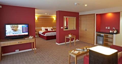 фото отеля Doubletree by Hilton Milton Keynes