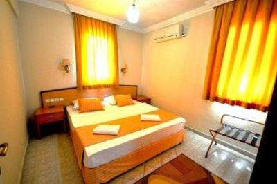 фото отеля Sunpoint Suites Hotel