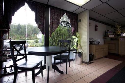 фото отеля Americas Best Value Inn West