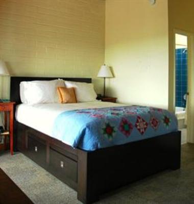 фото отеля Davenport Roadhouse Inn (California)