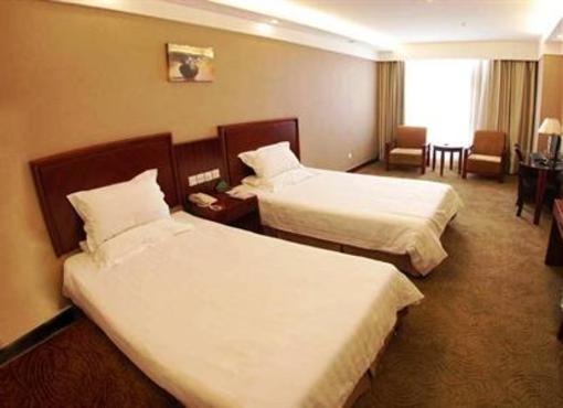 фото отеля GreenTree Inn Tongling Yayuan