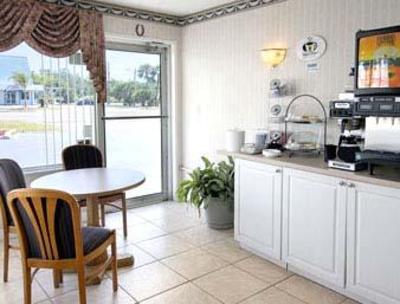 фото отеля Super 8 Wildwood