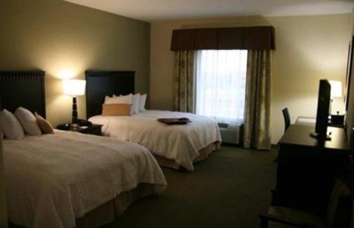 фото отеля Hampton Inn La Grange