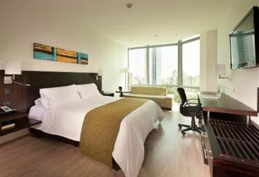 фото отеля Smart Suites Royal