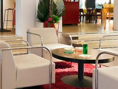 фото отеля Ibis Styles Avignon Sud