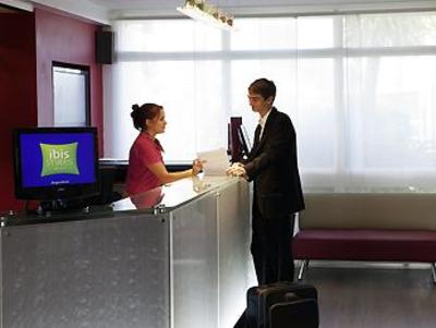 фото отеля Ibis Styles Avignon Sud