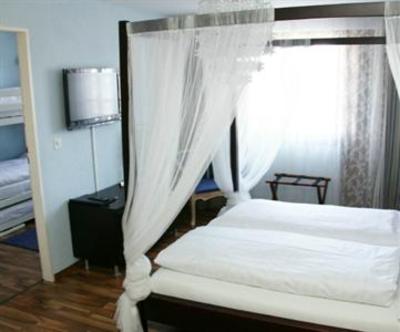 фото отеля Hotel Surselva