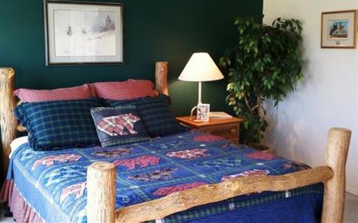 фото отеля Fox Hollow Bed and Breakfast at Baxter Creek