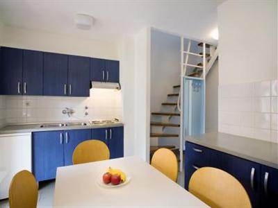 фото отеля Sunset Lanterna Apartments Porec