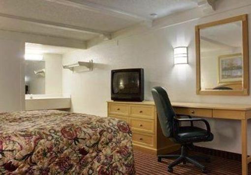 фото отеля Rodeway Inn Saint Charles