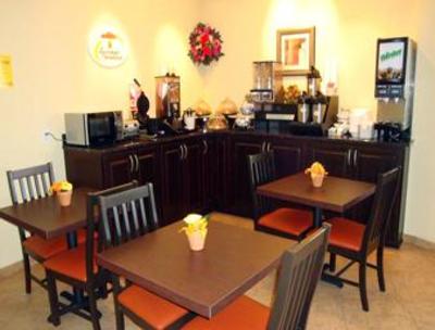 фото отеля Baymont Inn & Suites Chocowinity Washington