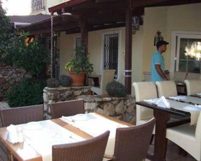 фото отеля Roka Guest House