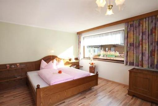 фото отеля Appartement Sporthutte Fiegl Langenfeld