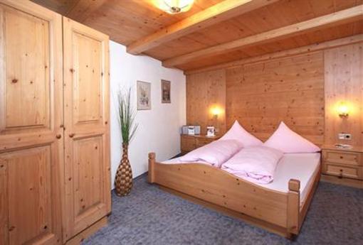 фото отеля Appartement Sporthutte Fiegl Langenfeld