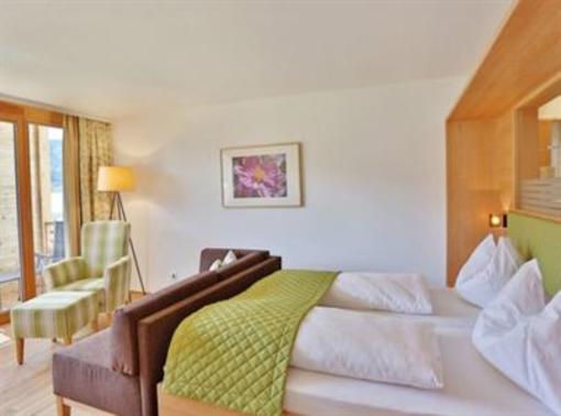 фото отеля Hotel SeeRose Steindorf am Ossiacher See
