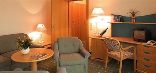 фото отеля Hotel SeeRose Steindorf am Ossiacher See