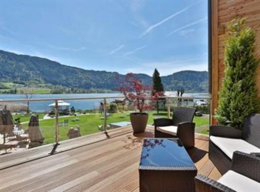 фото отеля Hotel SeeRose Steindorf am Ossiacher See