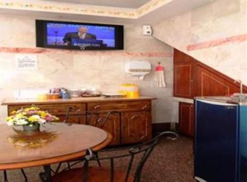 фото отеля Rose Cottage Hotel Taman Johor Jaya