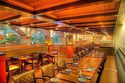 фото отеля Embassy Suites Airport North Los Angeles