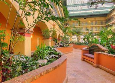 фото отеля Embassy Suites Airport North Los Angeles