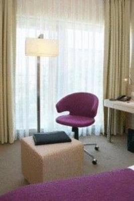 фото отеля Hotel Bredow Berlin