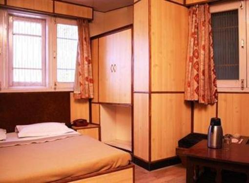 фото отеля Hotel Victory Shimla