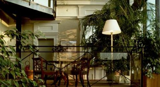 фото отеля Hotel Atrium Suresnes