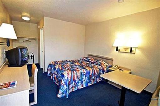 фото отеля Motel 6 Fresno - Blackstone North