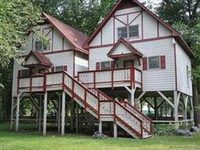 Riverbend Motel & Cabins
