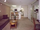 фото отеля Oakwood Apartments - Woodland Hills