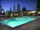 фото отеля Oakwood Apartments - Woodland Hills