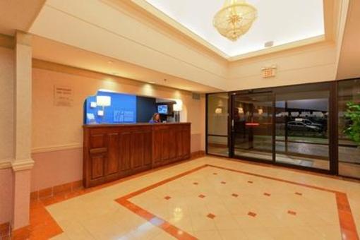 фото отеля Holiday Inn Express Trussville