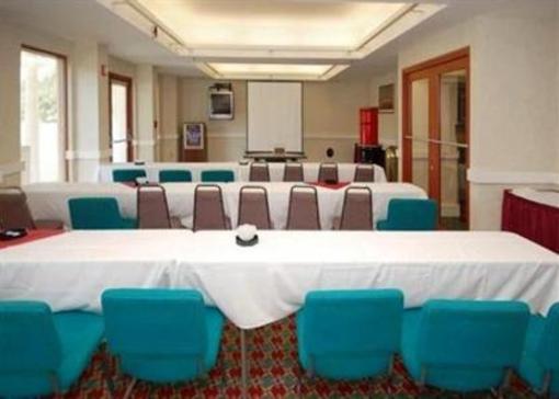 фото отеля Sleep Inn and Suites Airport Baltimore Linthicum