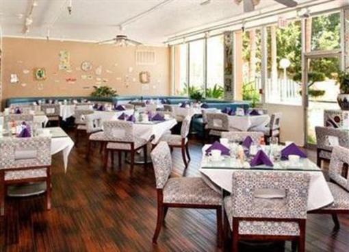 фото отеля Quality Inn & Suites Montebello