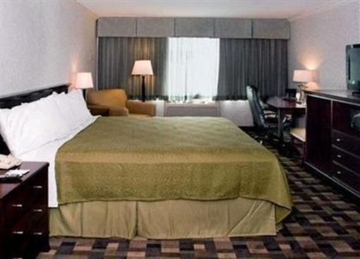 фото отеля Quality Inn & Suites Montebello
