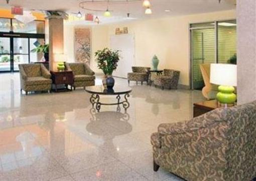 фото отеля Quality Inn & Suites Montebello